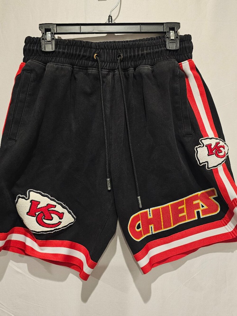 Pro Standard Kansas City Chiefs Men's Shorts Size L NFL Red Athletic Logo